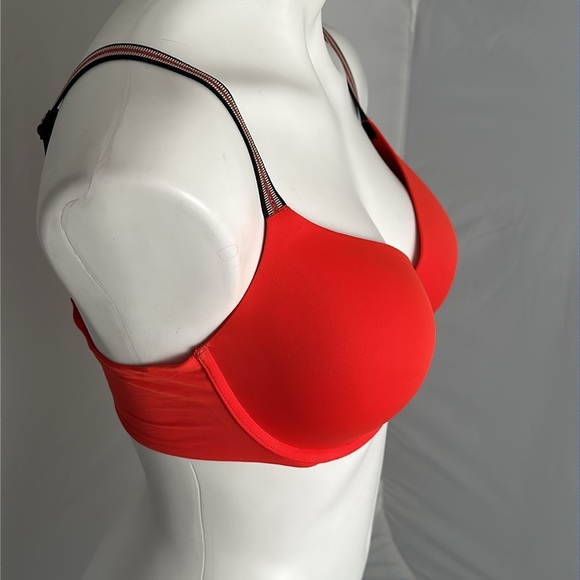 Victoria’s Secret Lightly Lined Full Coverage Convertible T-Shirt bra red black - Picture 2 of 7
